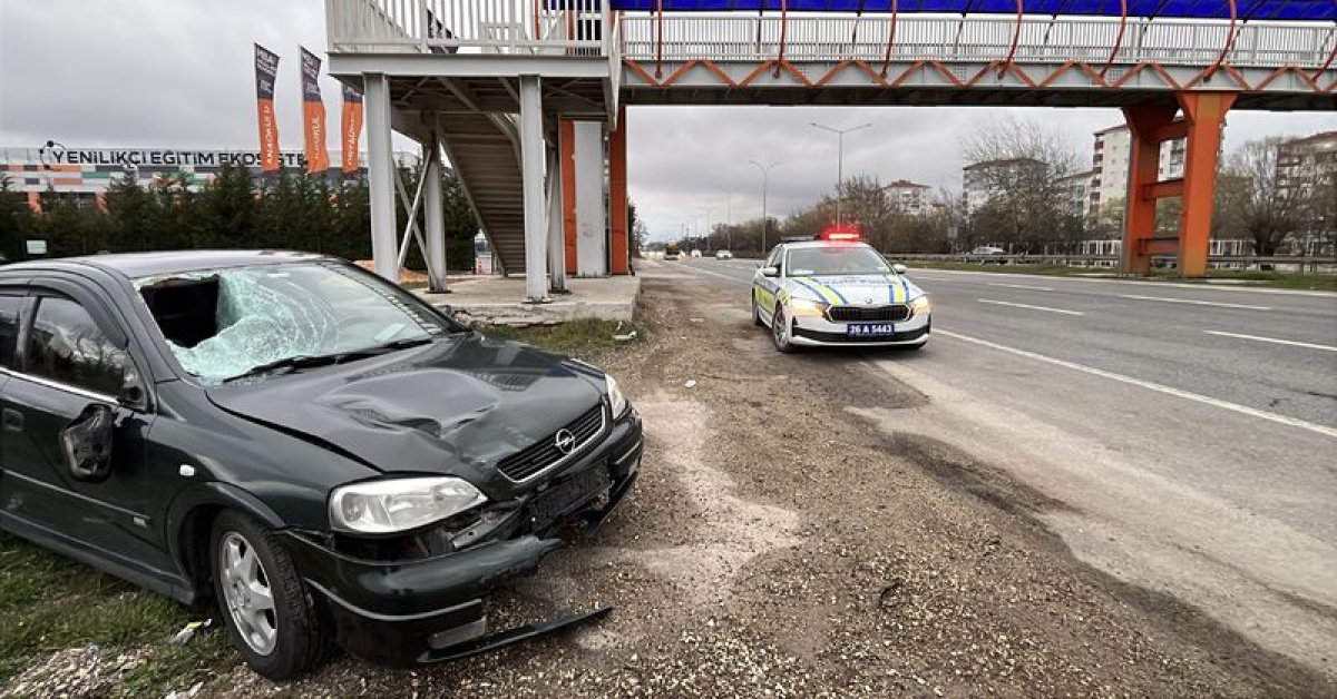 Yaşlı Adam Çevre Yolunda Otomobille Karşıçarpıp Ölümü