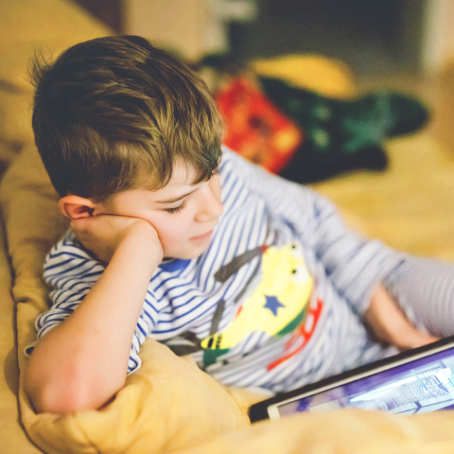 Ekranlar çocukların motor gelişimini yavaşlatıyor