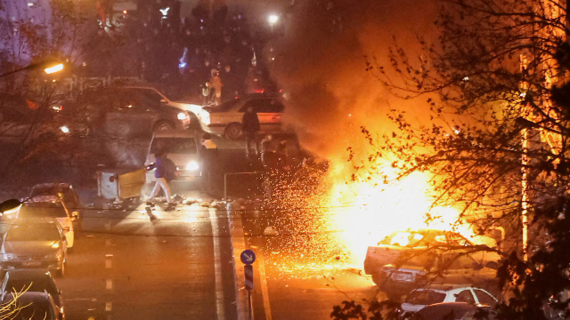 İran yönetiminden halk ayaklanmasına dair açıklama: Protestoculara hoşgörü göstermeyeceğiz | Dış Haberler