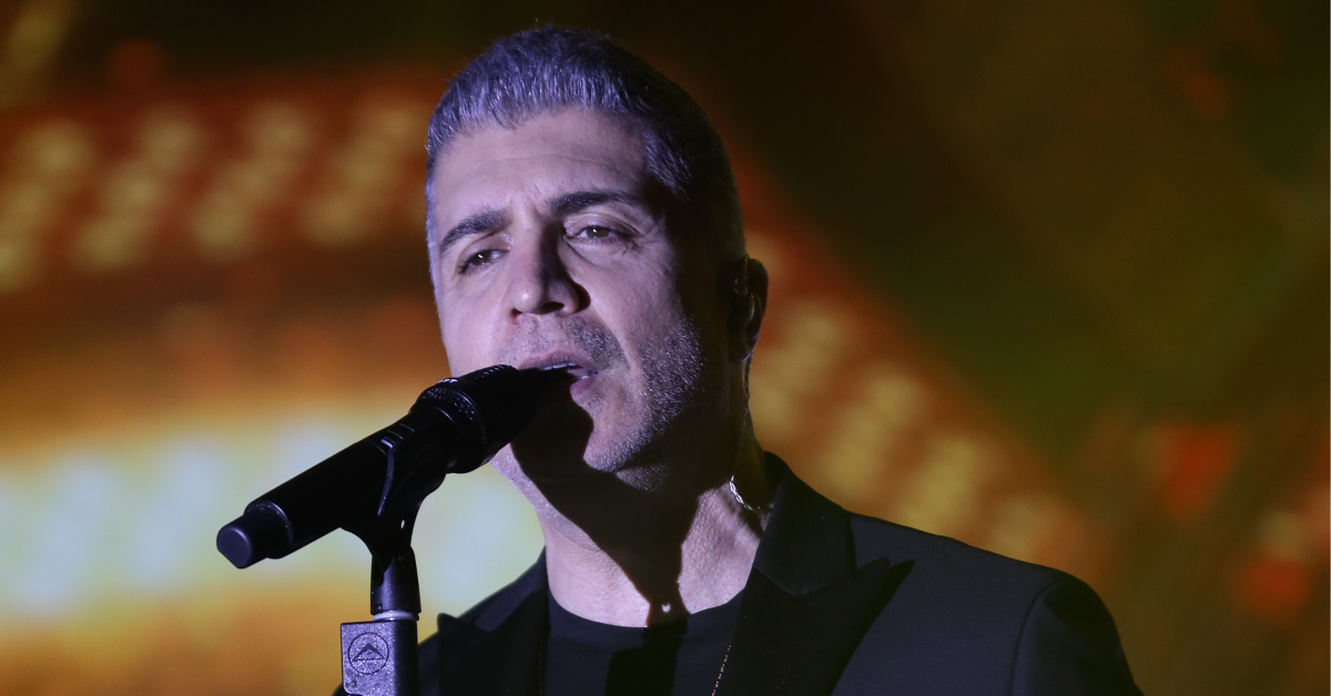 Özcan Deniz, Ramazan Bayramında Sevenleriyle Konuştu