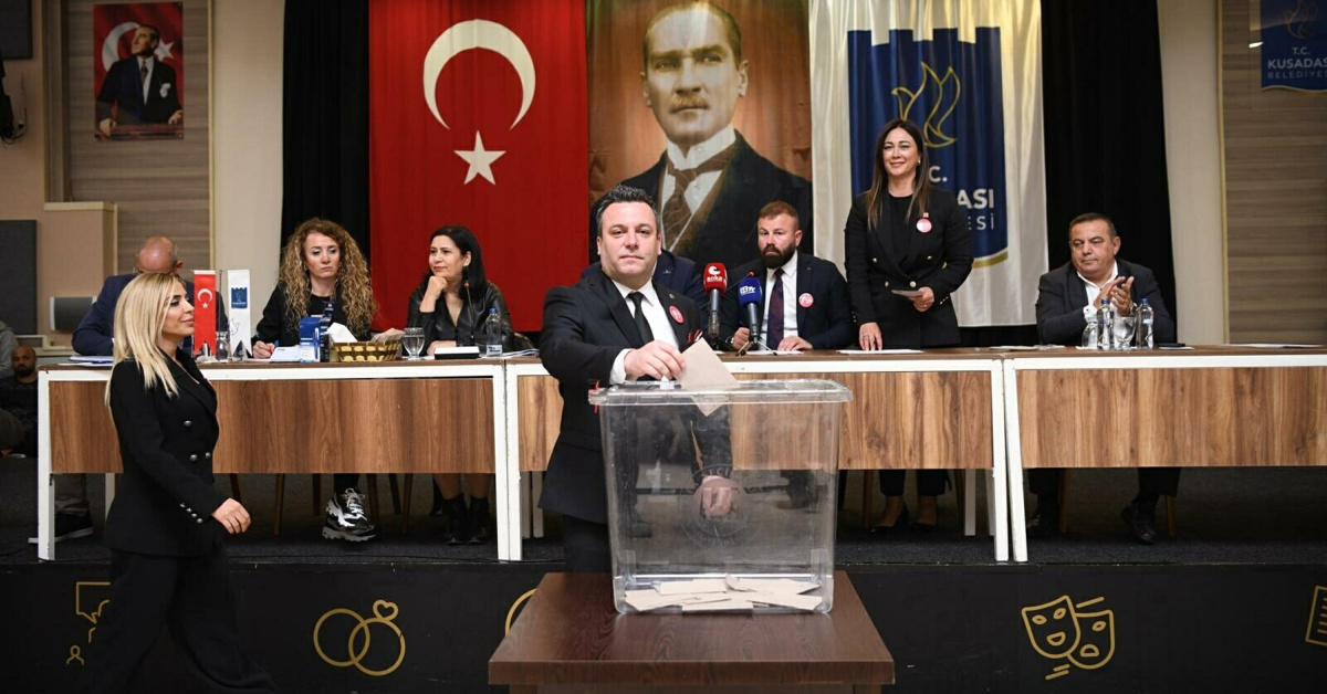 Kuşadası Belediye Başkanı'nın Vekilinin Seçimi