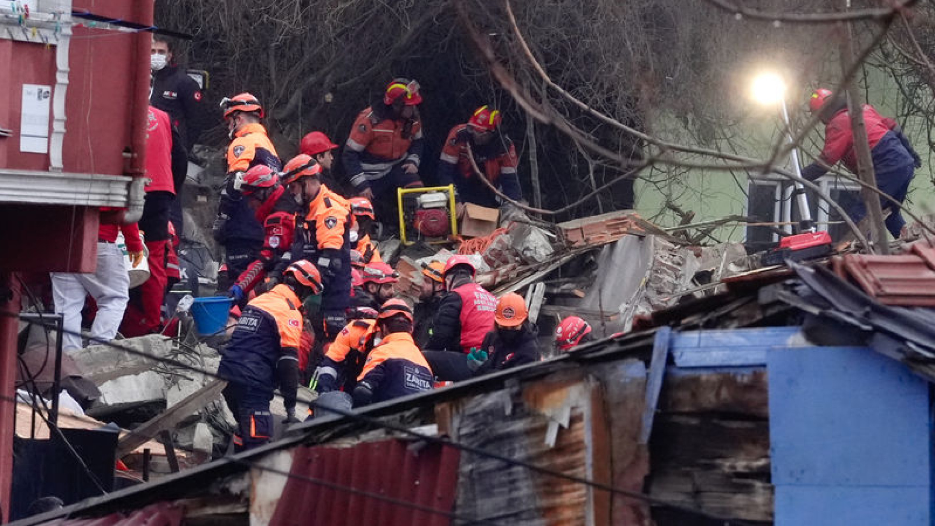 Fatih'te bir yaralı entübe edildi | Son dakika haberleri
