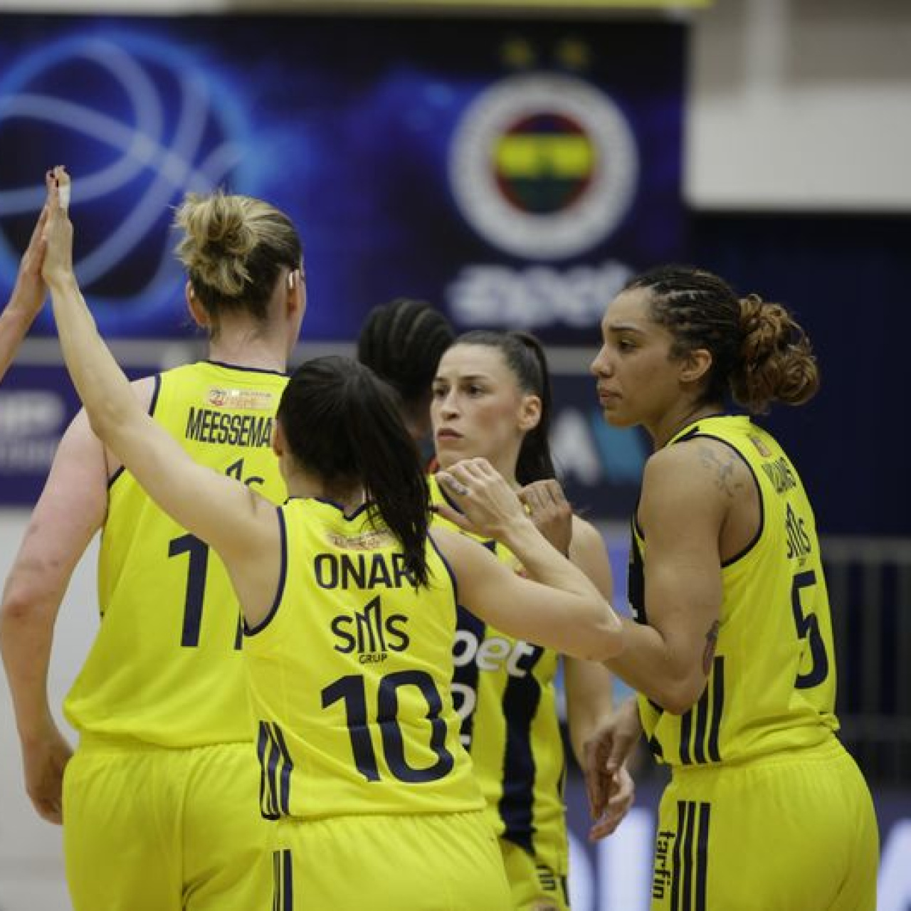 Fenerbahçe seride öne geçti!