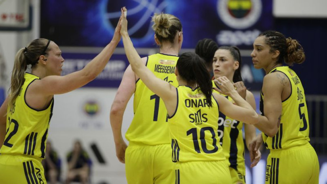 Fenerbahçe seride öne geçti!