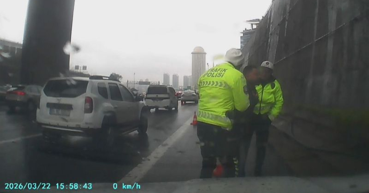 Bağcılar'da Şeker Boğazına Kaçan Sürücü Polisle Kurtuluşu