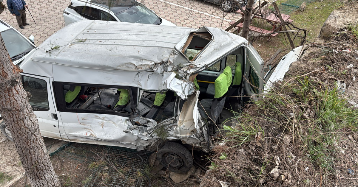 Samsun'da Kamyon Kaza - 19 Yaralı