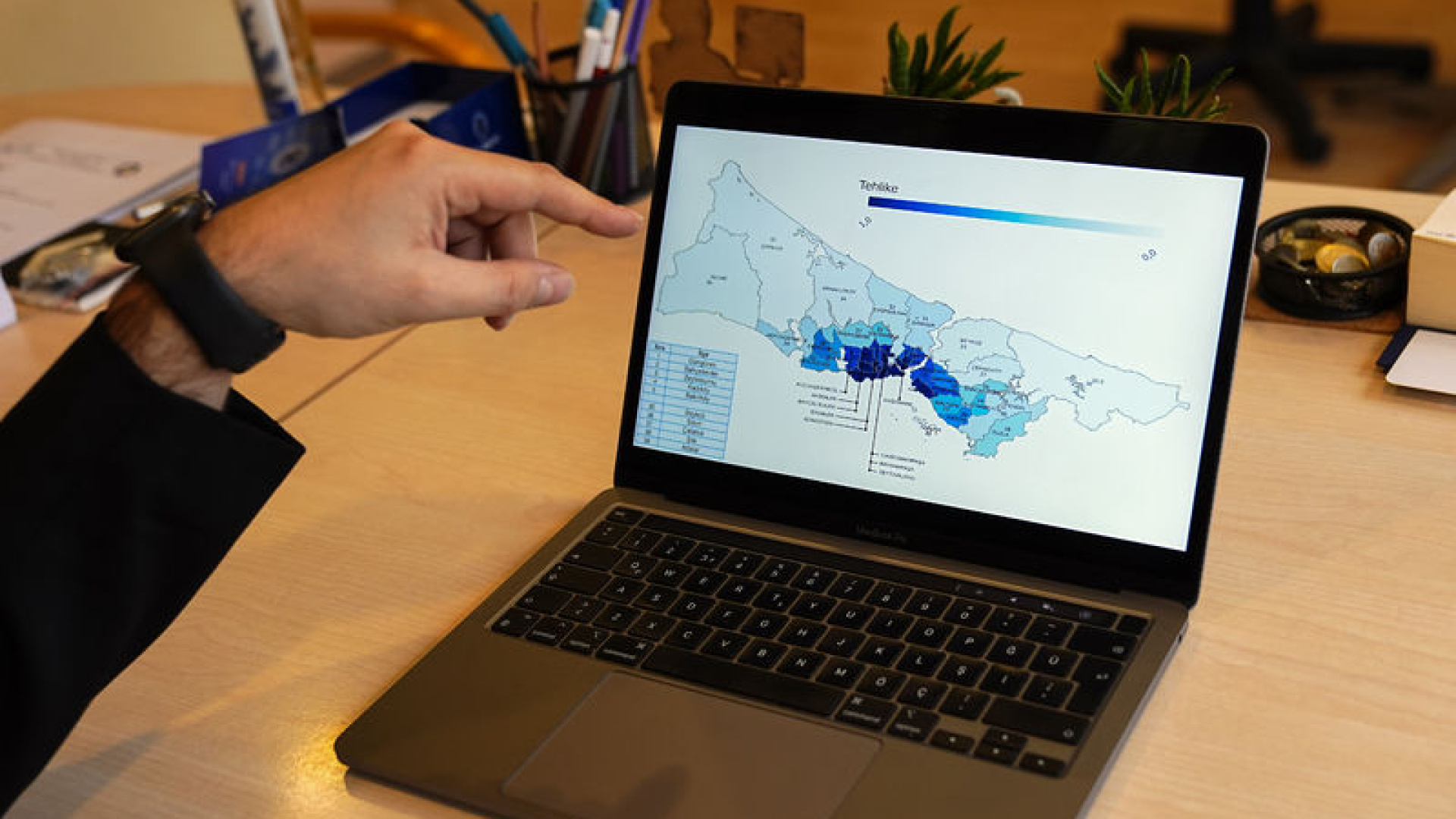 Yapay zeka kullanıldı! İstanbul'da ilçelere göre sel riski haritası hazırlandı | Son dakika haberleri