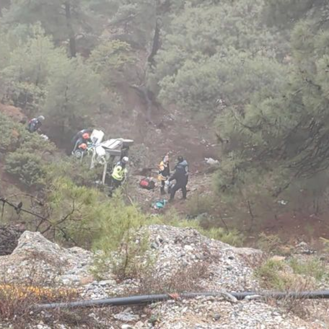 Otomobil şarampole uçtu: 1 ölü 