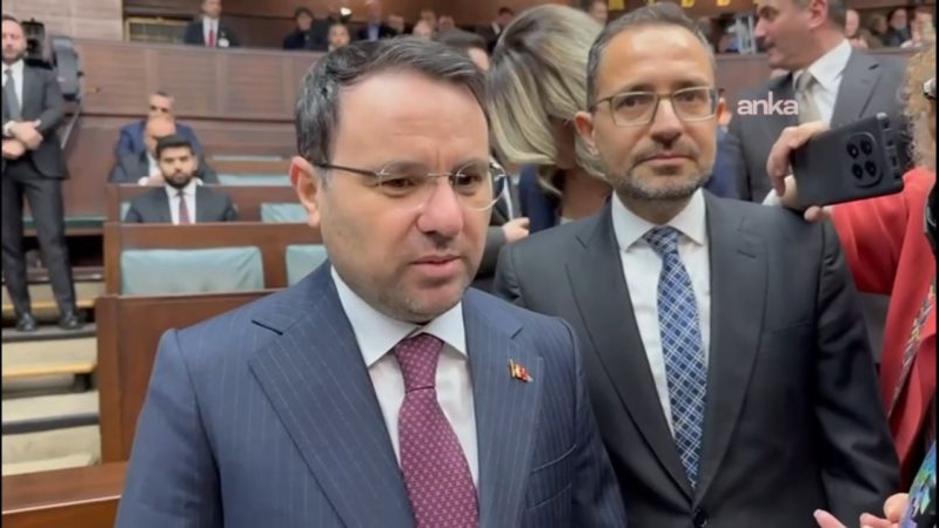 Adalet Bakanı Gürlek, Özel ve Emir'e Açtığı Tazminat Davasını Kazandı