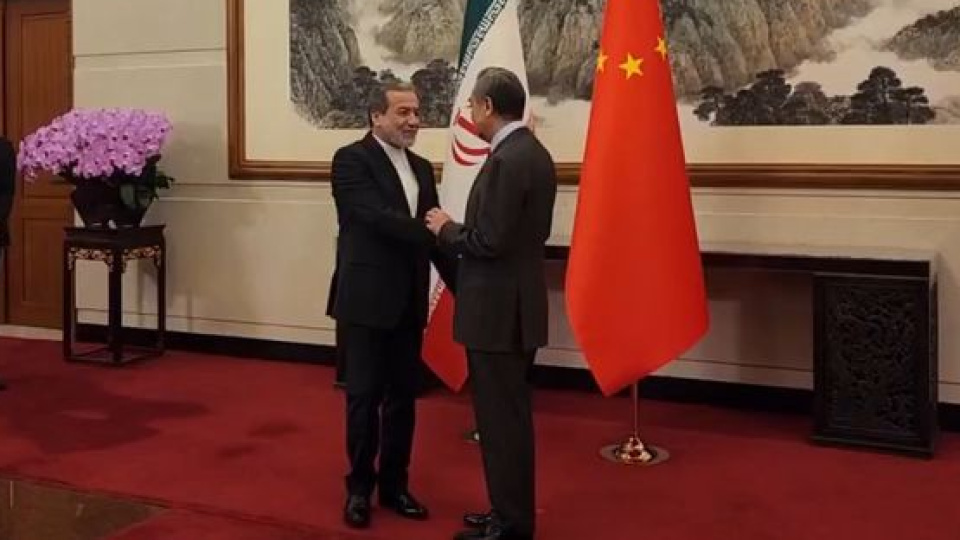 İran Dışişleri Bakanı, Çinli mevkidaşı ile görüştü