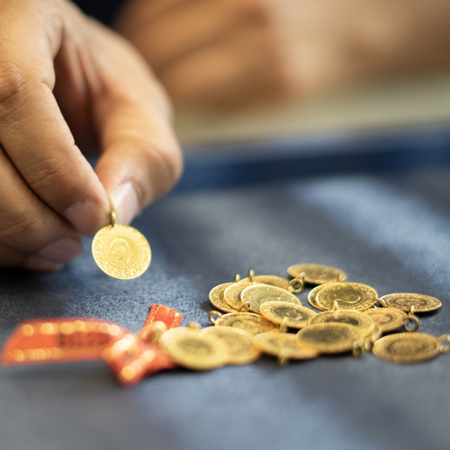 Altın fiyatları yükselişe geçti