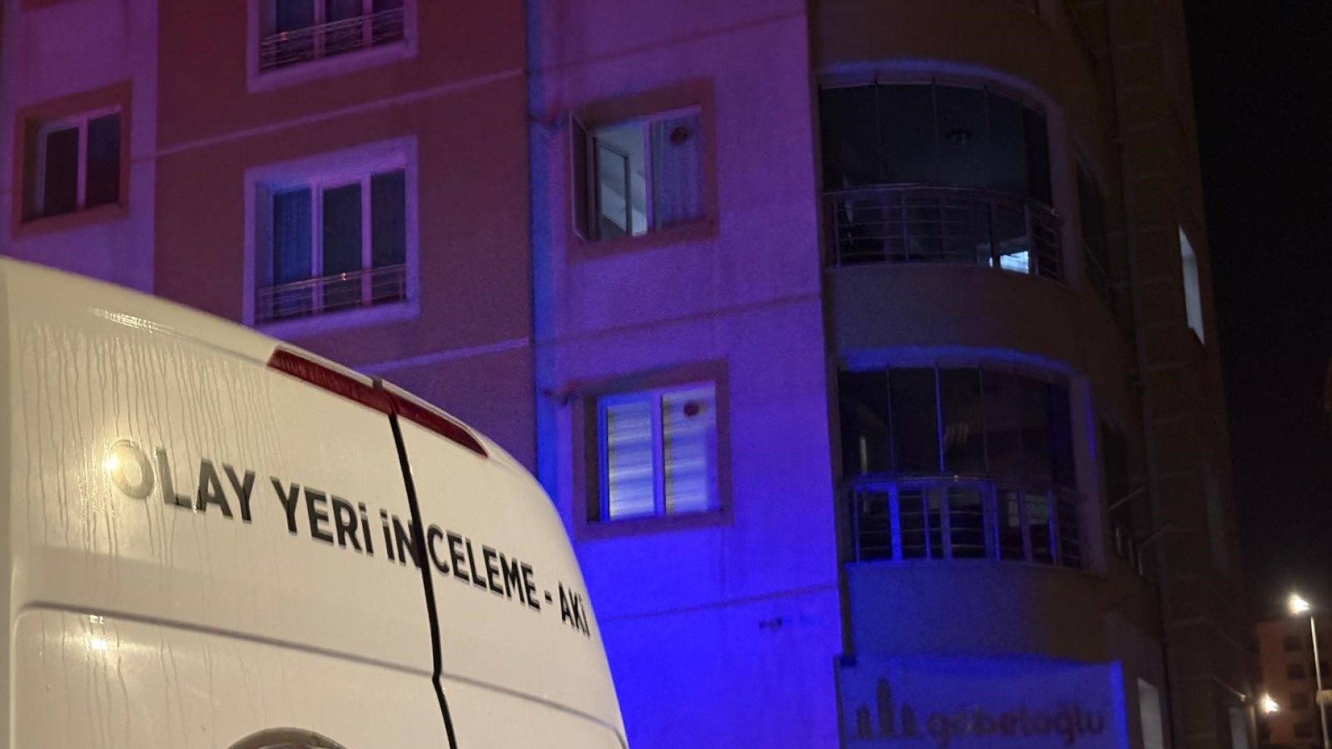 Kayseri'de Yaşlı Kadın Pencereden Düştü, Eşi Acı Haberle Fenalaştı