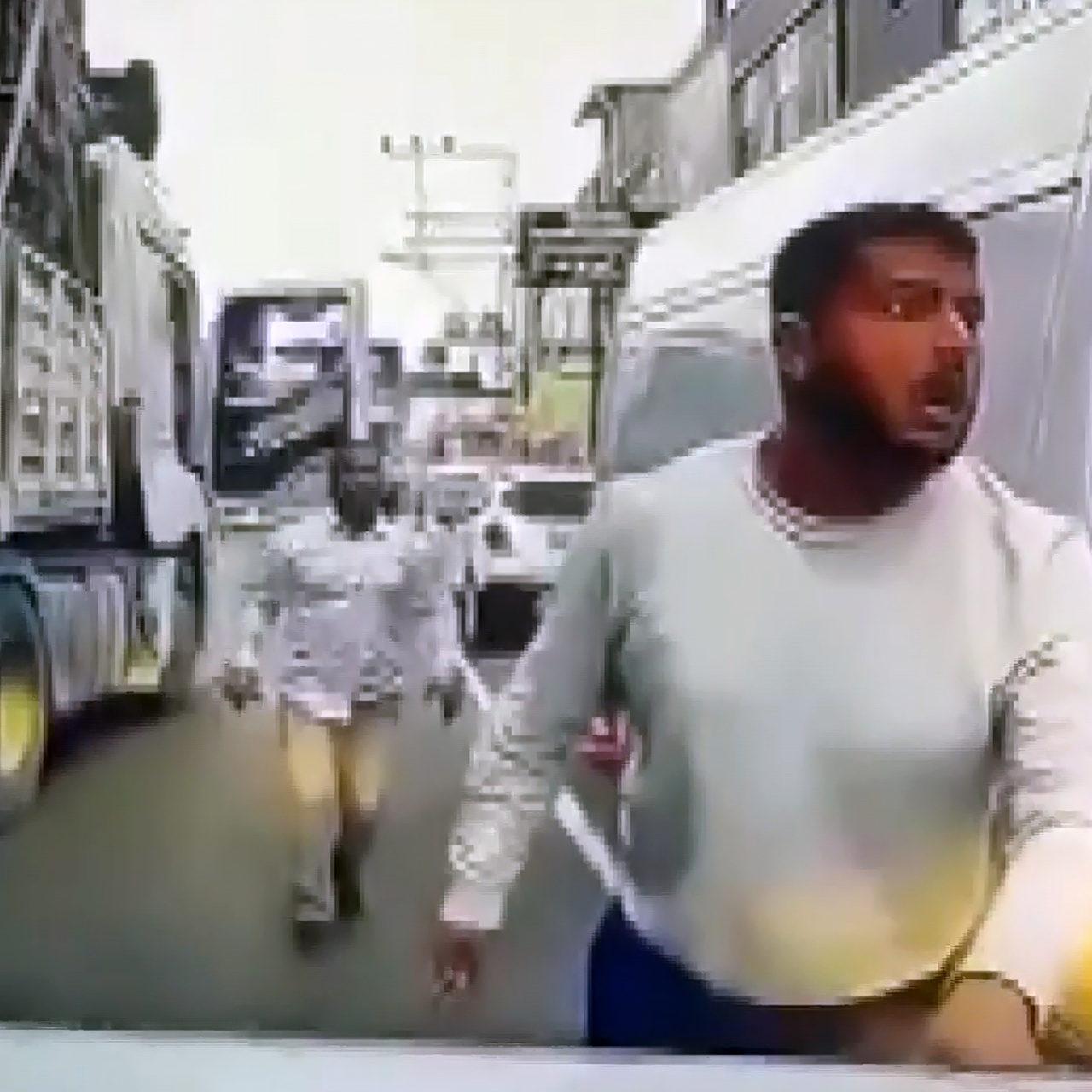 TIR'la yol kestiler! Korkunç görüntü!