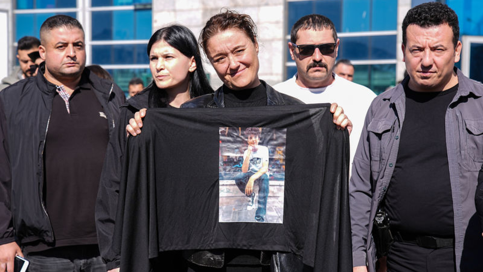 Bıçaklı Saldırıda Ölen Minguzzi'nin Annesini Tehdit Eden Şüpheli Tutuklandı