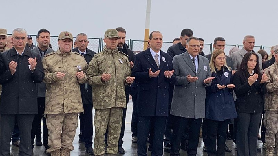 Şehit askerler için uğurlama töreni