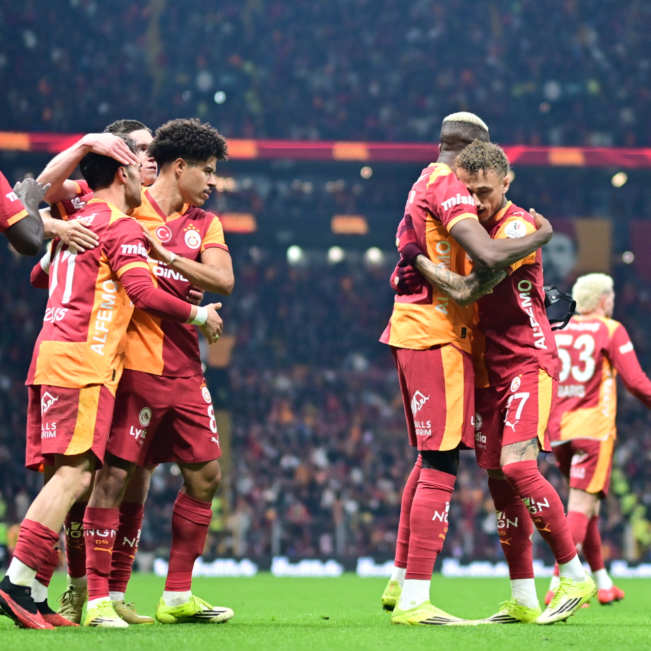 Galatasaray'a tarihi gelir: 346 milyon euro!