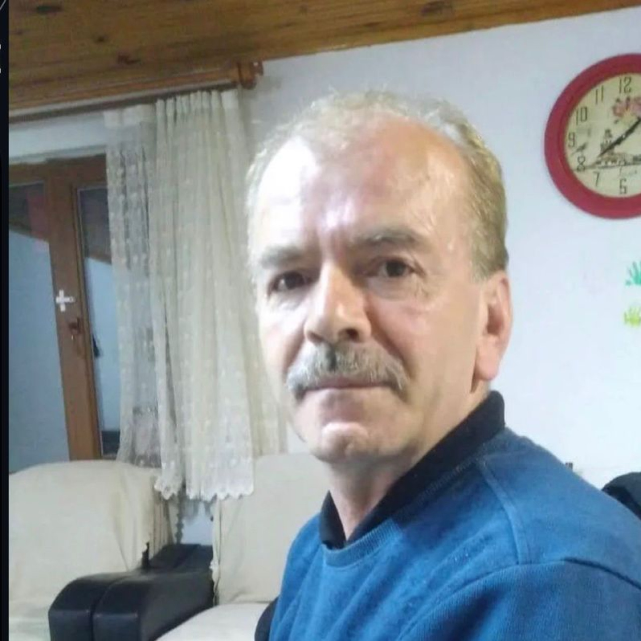 Evde çıkan yangında can verdi