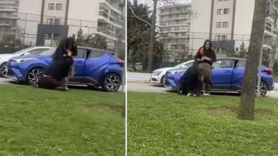 Saç saça baş başa girdiler! İki kadının trafik kavgası!