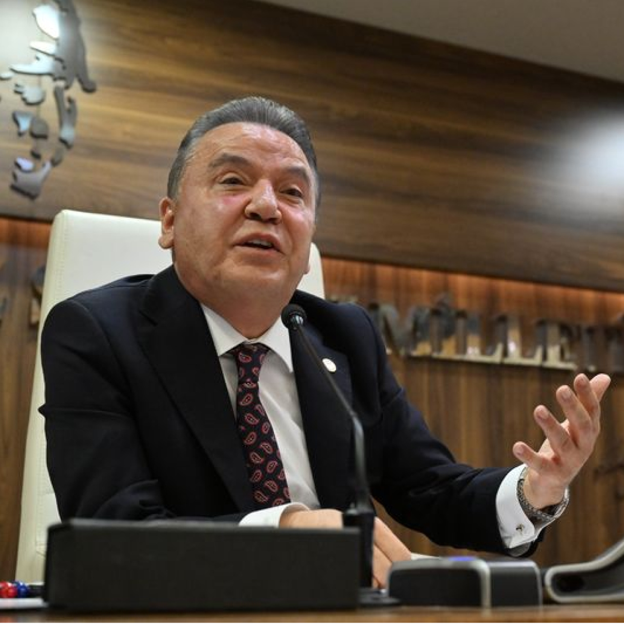 Muhittin Böcek'in 2 şoförü gözaltına alındı