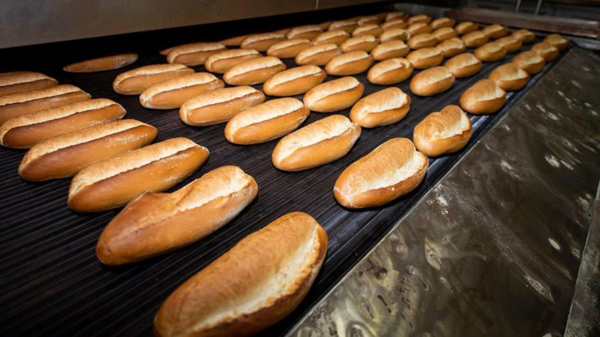 İzmir'de Ekmek Fiyatlarına Zam: 200 Gram 17.50 TL Oldu