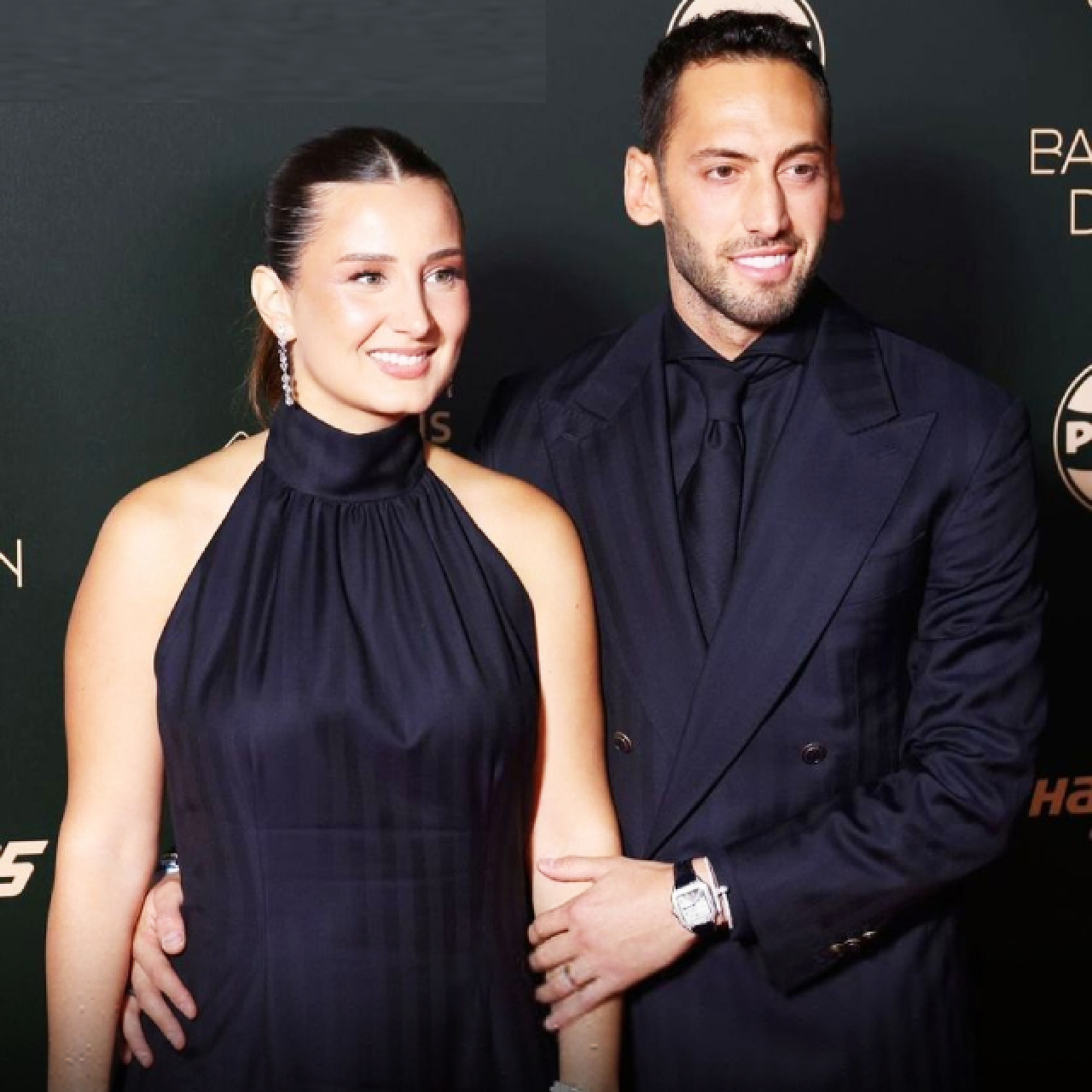 "O konuşuyor, ben dinlemiyorum!"