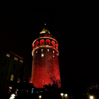 Galata Kulesi Multipl Miyelom için kırmızıya bürünecek