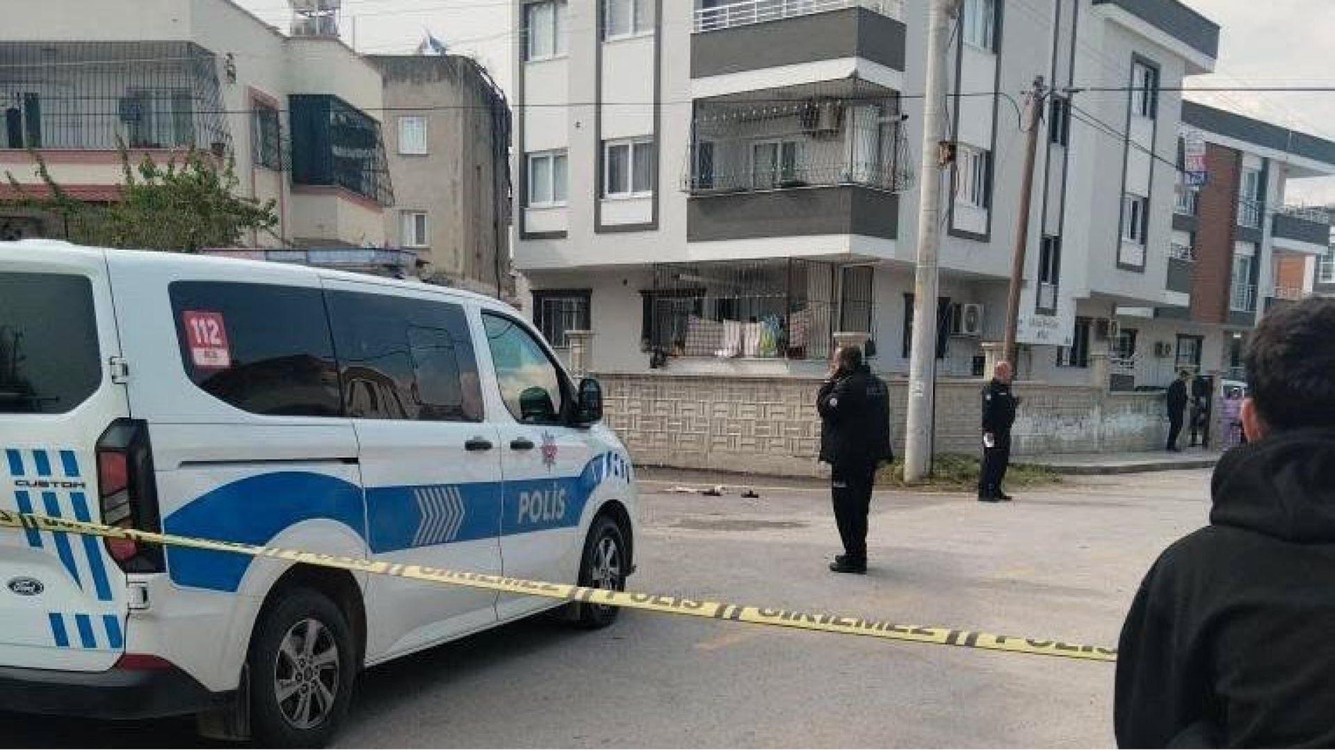 Mersin'de kocasının bıçakladığı kadın ağır yaralandı | Son dakika haberleri