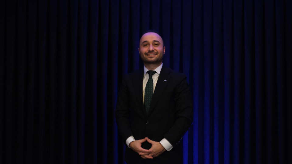 Altın için petrole bakın