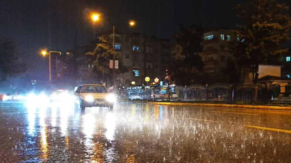 Şanlıurfa'da eğitime "sağanak" molası