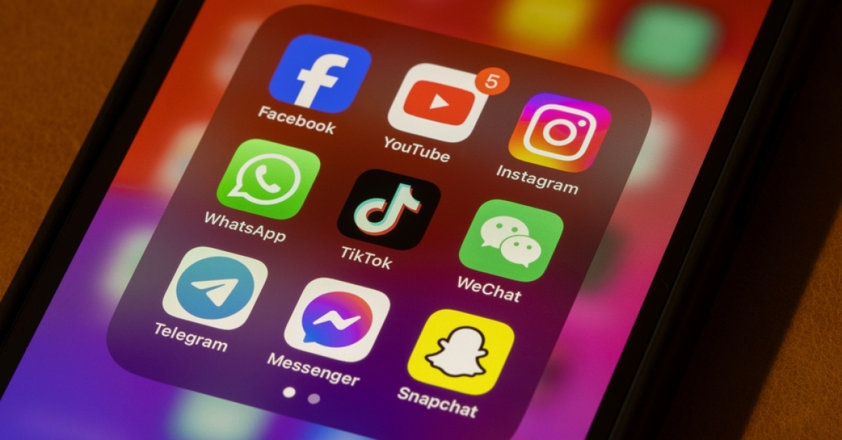 Meta ve YouTube'a 3 milyon dolar tazminat