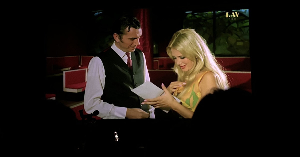 Filiz Akın'ınvasiyetine uyan törenle anılışı