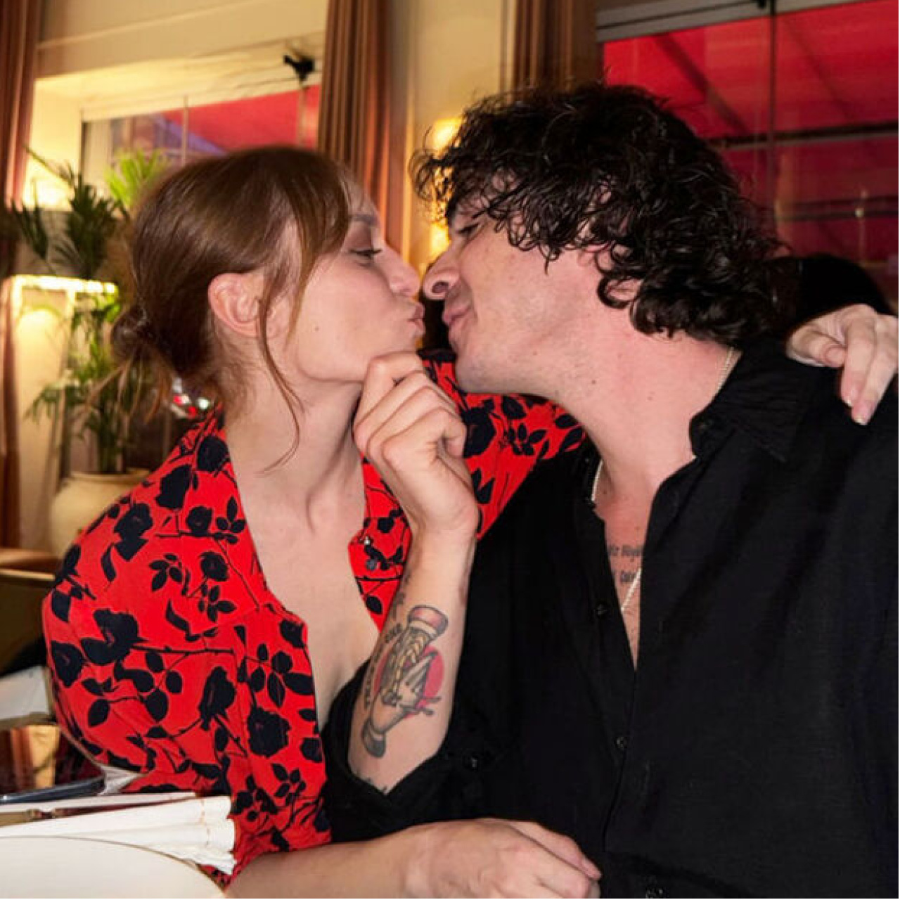 "Moralim bozuk, konuşmayalım"