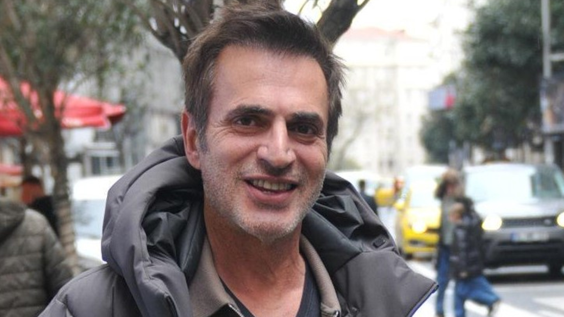 Teoman: 'Yıldız Gibi Görünüyoruz Ama Çok Para Kazanmıyoruz'