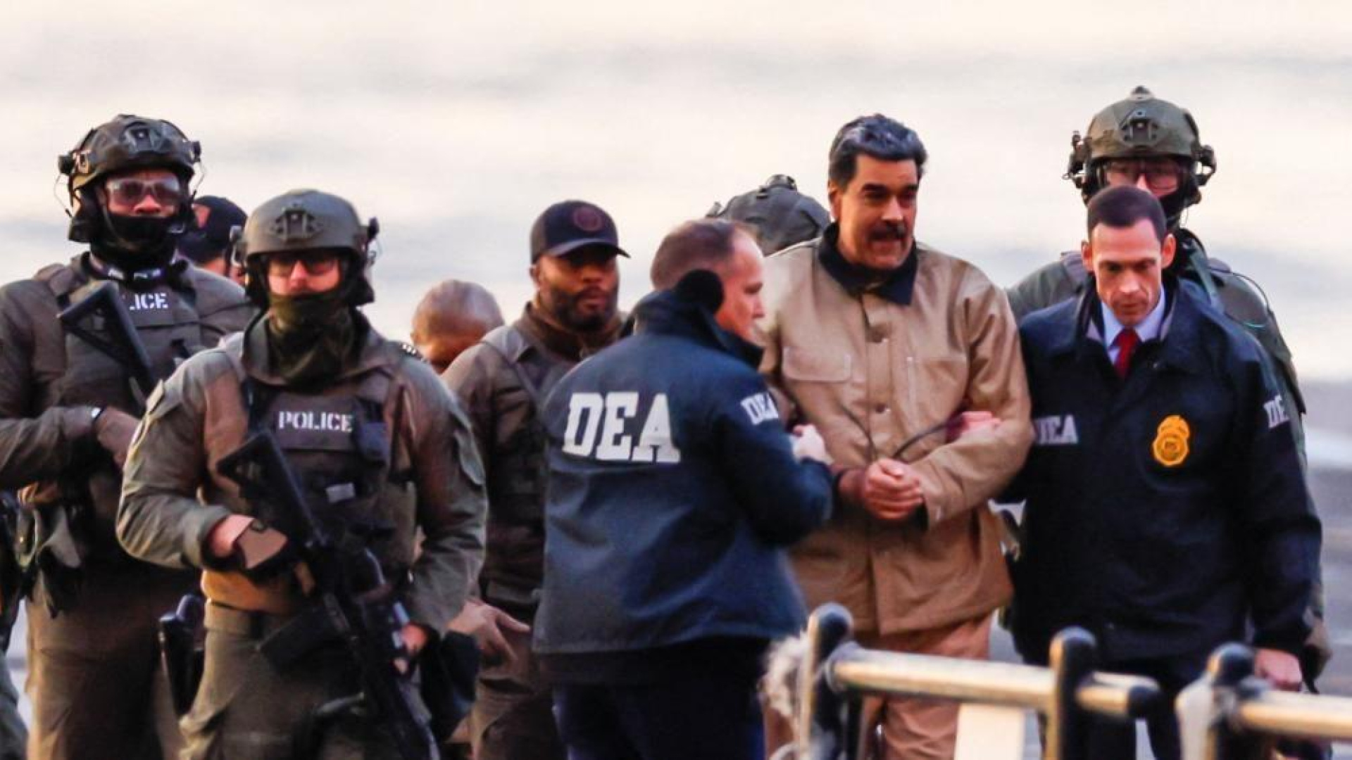 Assange'ın eski avukatı ve 92 yaşında bir yargıç: Maduro'nun yasal mücadelesindeki kilit isimler