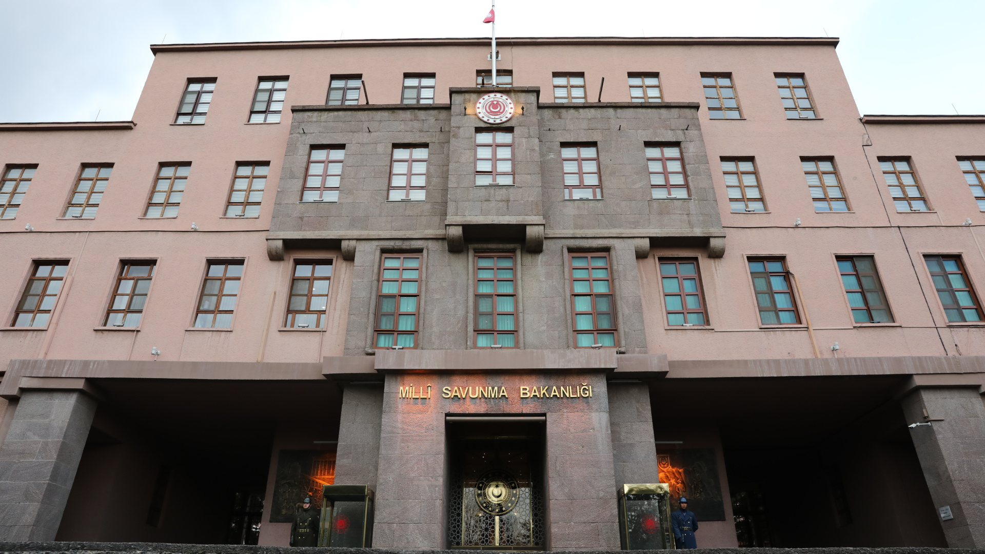 Son dakika! MSB: Bağdat'taki Türk askeri tahliye edildi