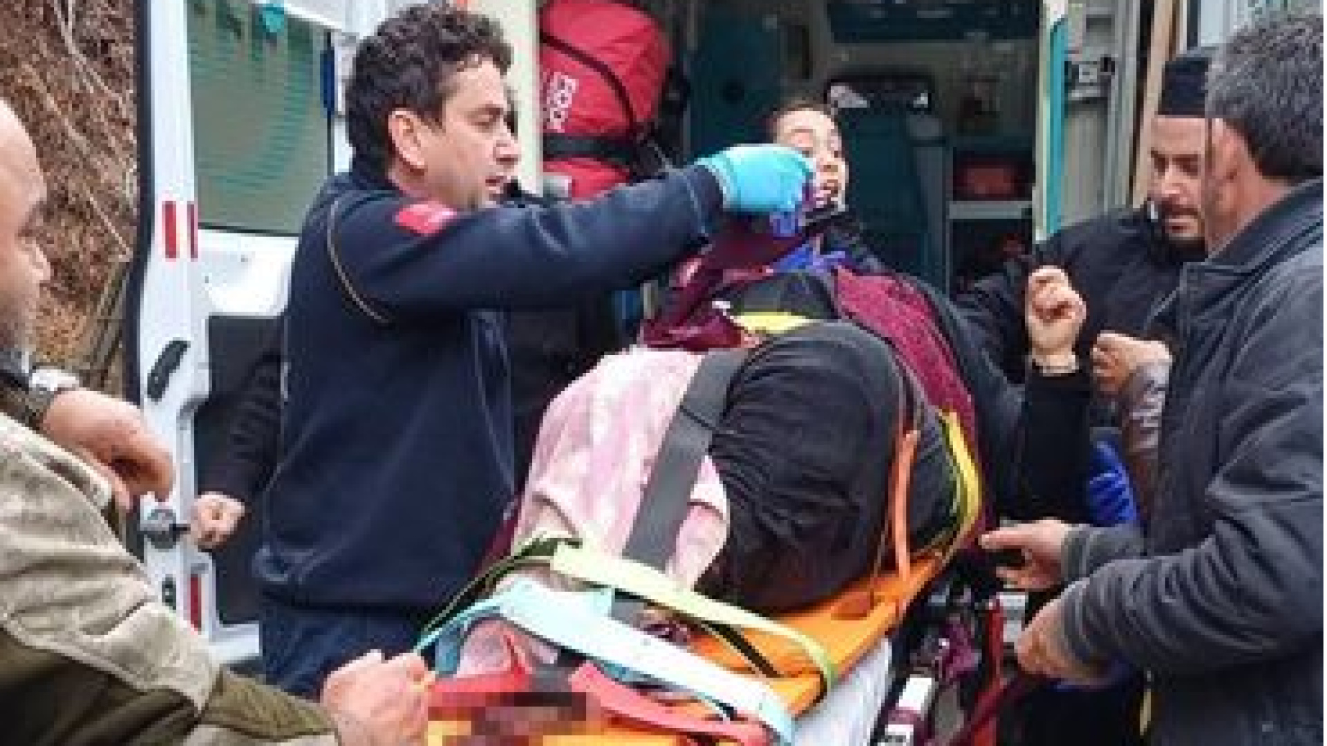 Giresun'da Cenaze Kalabalığına Giren Kamyonun Ezdiği Kadın Hayatını Kaybetti