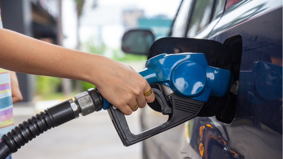 Dünyada akaryakıt fiyatlarında savaş kaynaklı artış sürüyor