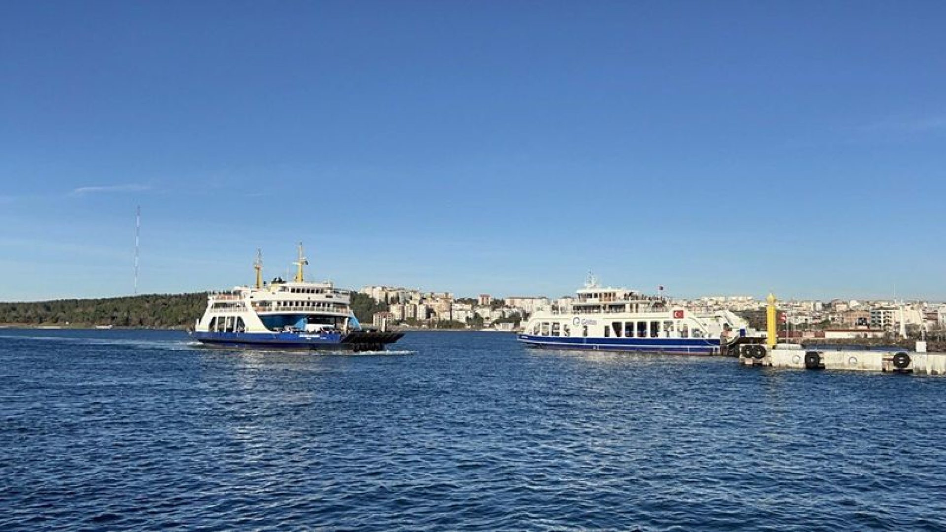 Gökçeada ve Bozcaada feribot seferlerine fırtına engeli | Son dakika haberleri
