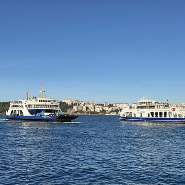 Bazı feribot seferlerine fırtına engeli