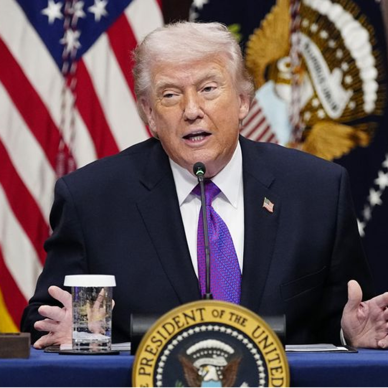 Trump: İran anlaşma yapmak için yalvarıyor