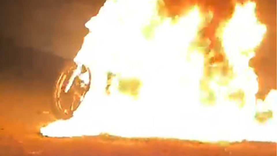 Ceza çok tutunca motoru yaktı