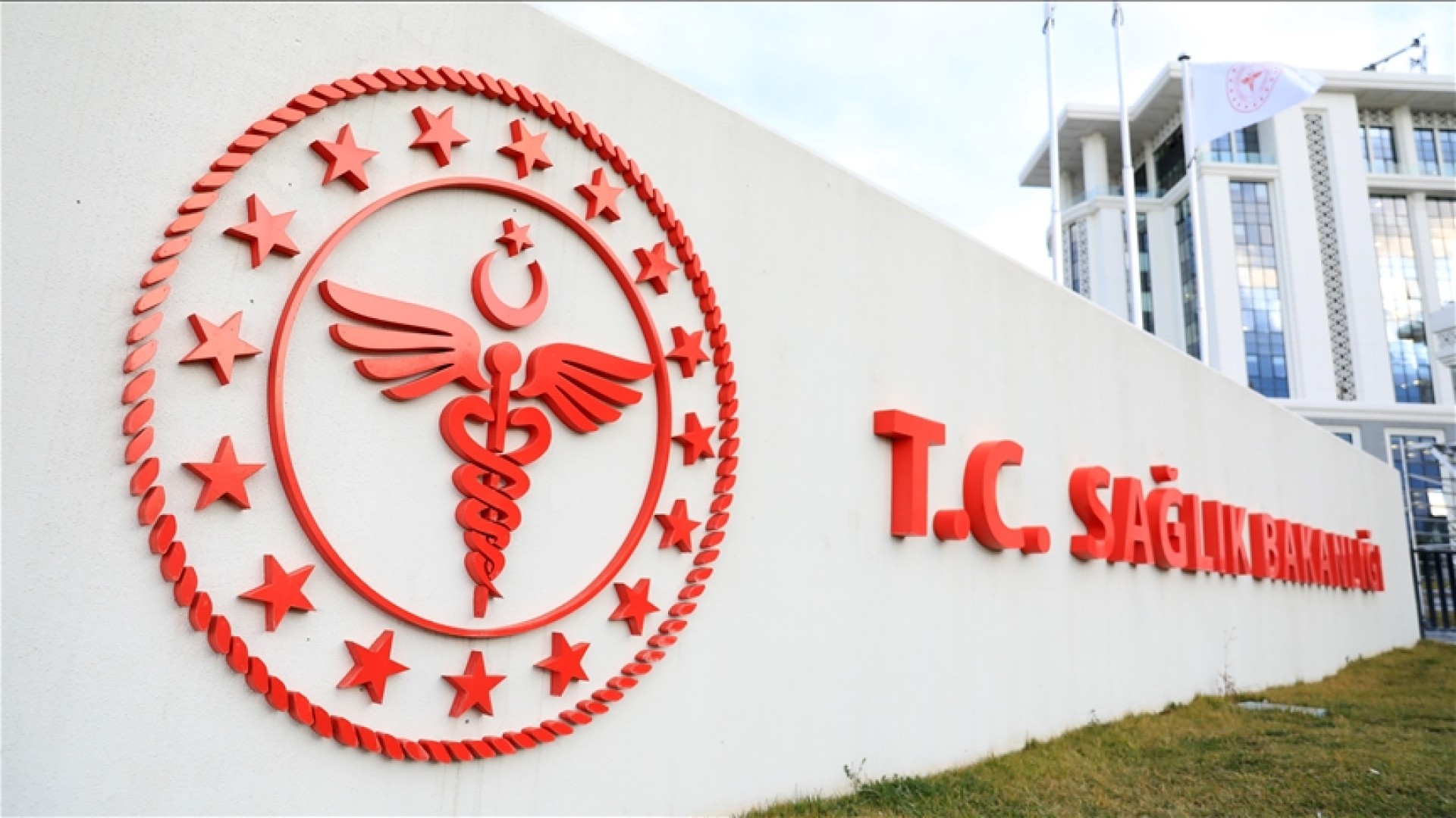 Sağlık Bakanlığı 26 Bin 673 Personel Alımı: Başvuru Tarihleri ve Şartlar Açıklandı