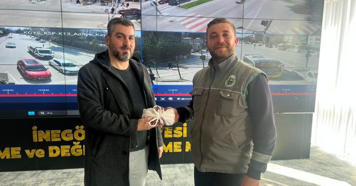 Çanta ve Para Buldu, Sahibiyle Teslimat