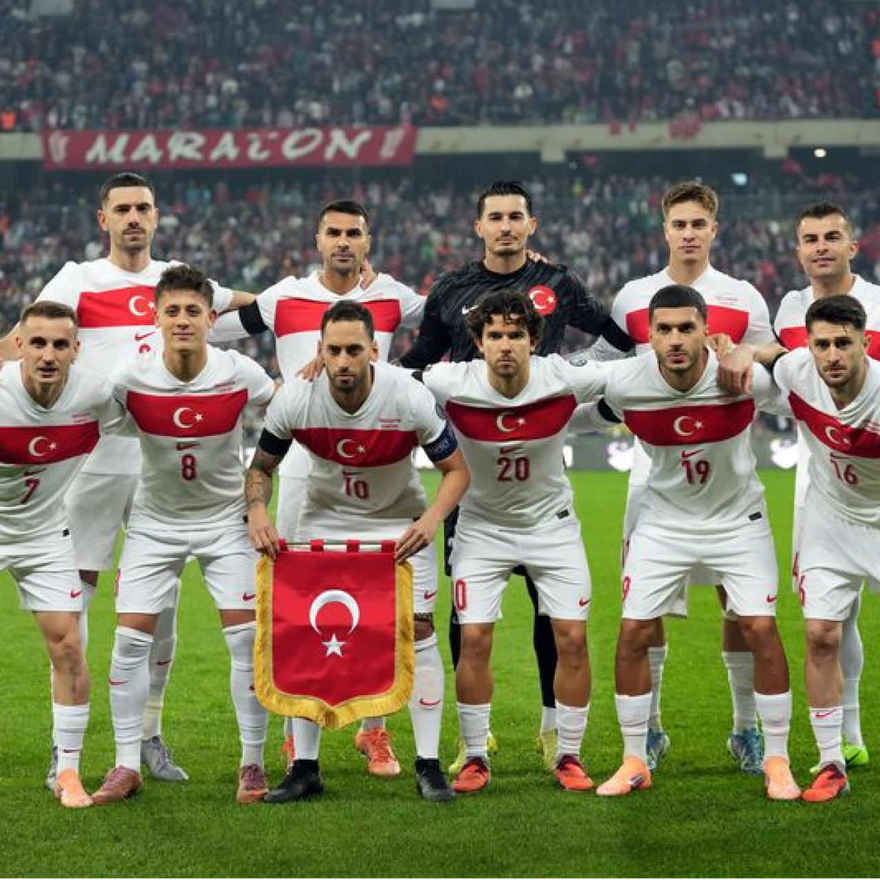 Milli maça yoğun ilgi!