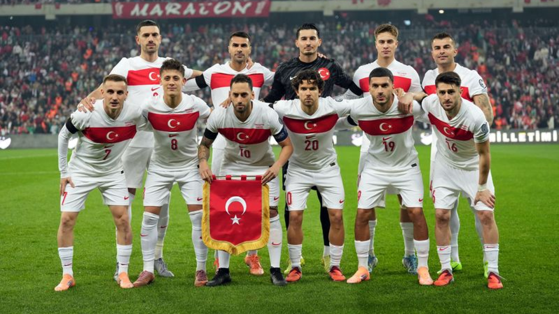 Türkiye-Romanya Maçına Taraftar Akını: Biletler Anında Tükendi!