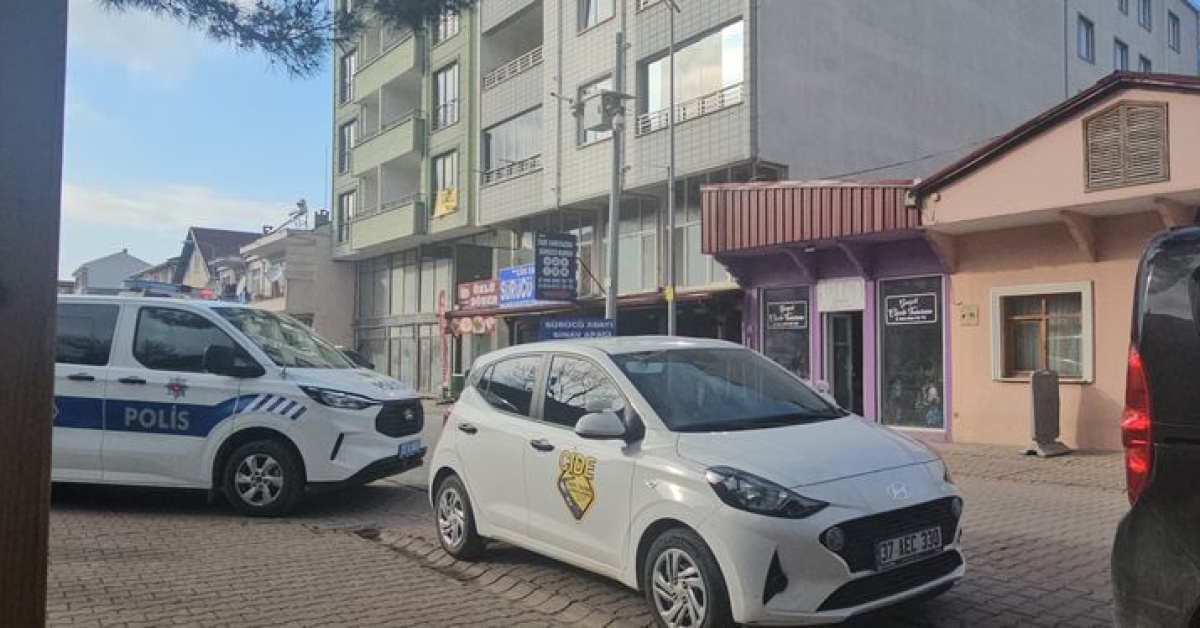 Kastamonu'da Öğrenciler Tavuk Dönerden Zehirlendi