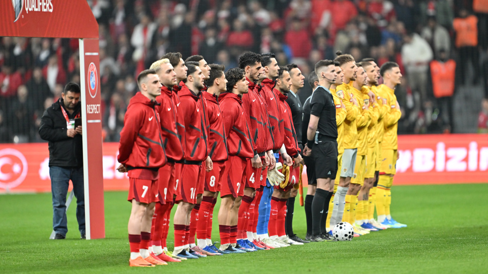 A Milli Futbol Takımı'nda 8 değişiklik!