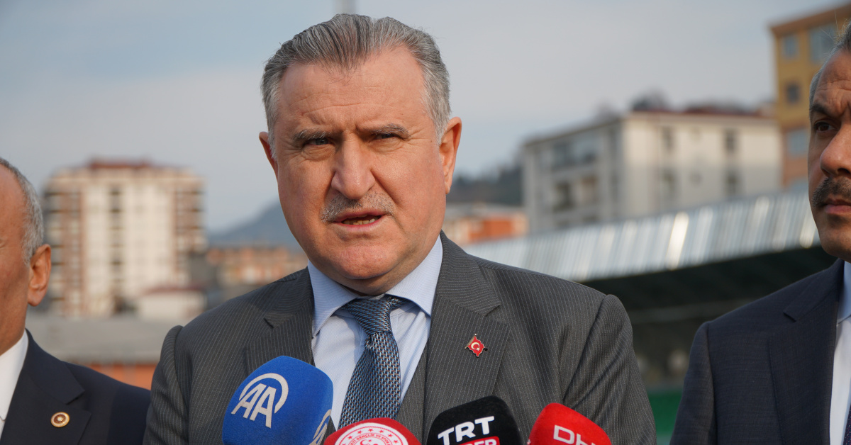 Osman Aşkın Bak: Dünya Kupası'na 24 yıl sonra katılacağız