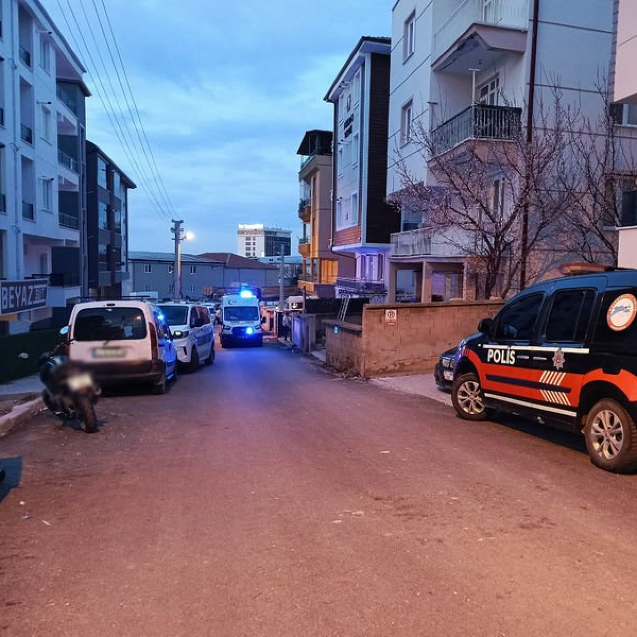 Karaman'da genç kadın evinde ölü bulundu