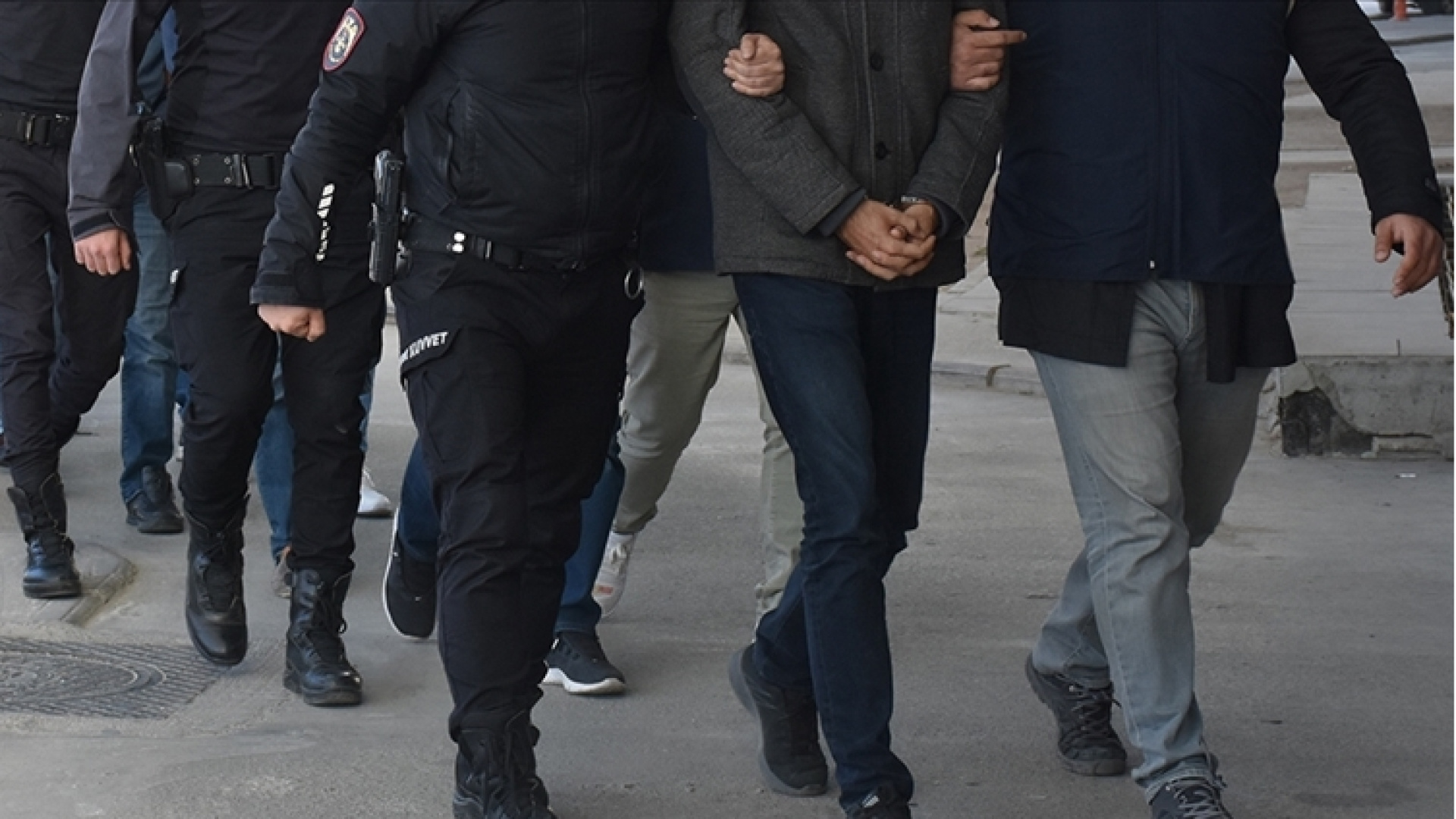 Ankara'da Restoranda Sosyal Medya Tuzaklı Gasp: 7 Şüpheli Gözaltına Alındı